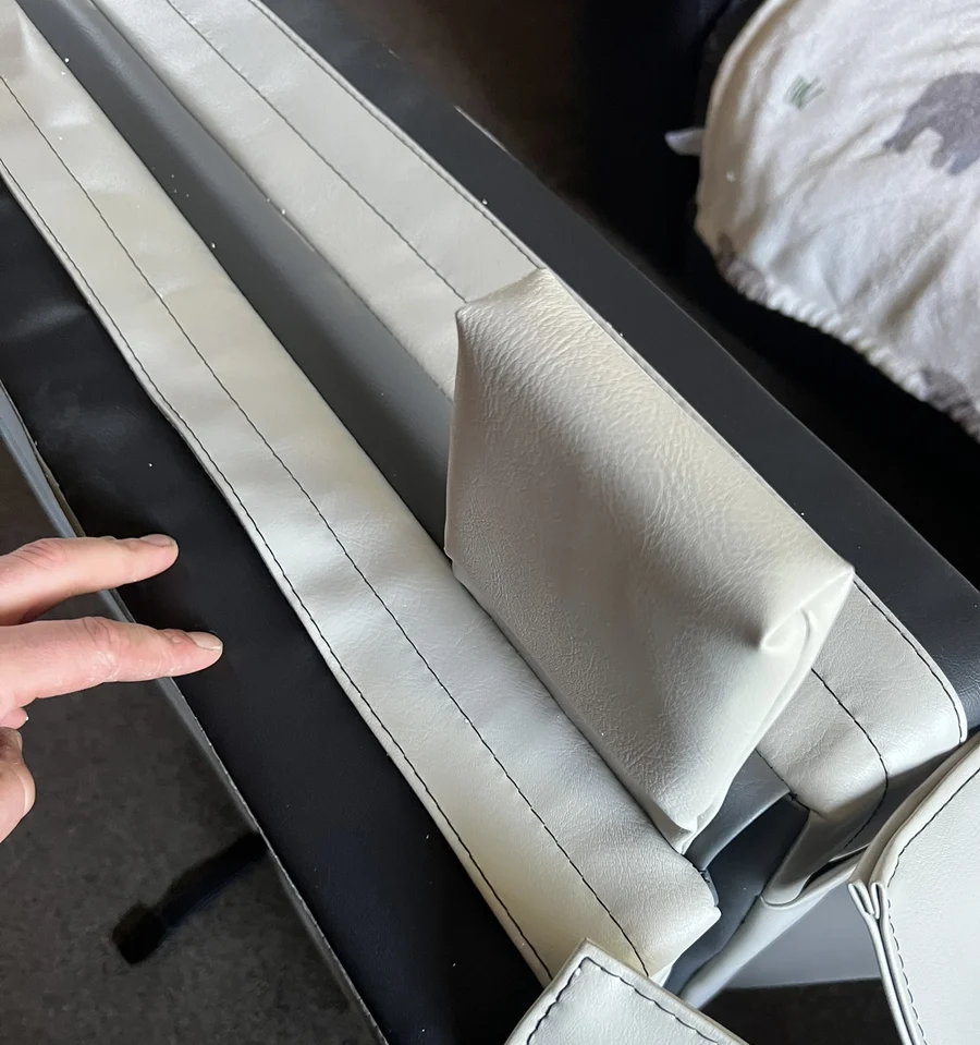 Steam stopper and hinge detail
