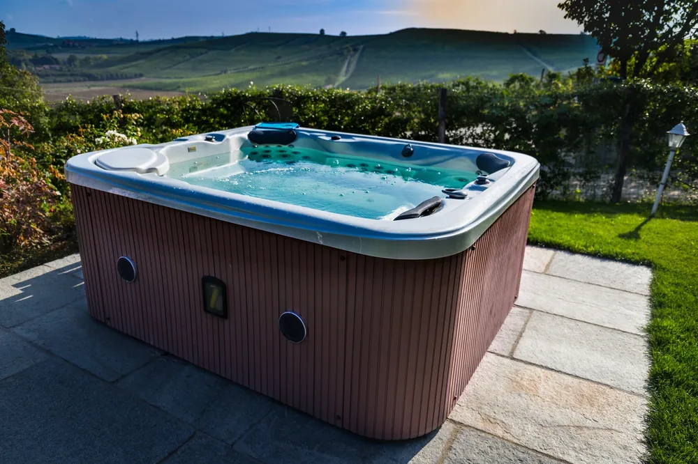 Holiday let hot tub